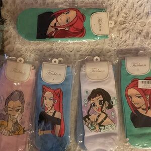 K-POP Anime Character Socks (2 pairs included) ASST. DESIGN